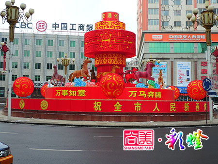 2014年1月吉林通化市大轉(zhuǎn)盤彩燈制作現(xiàn)場(chǎng)